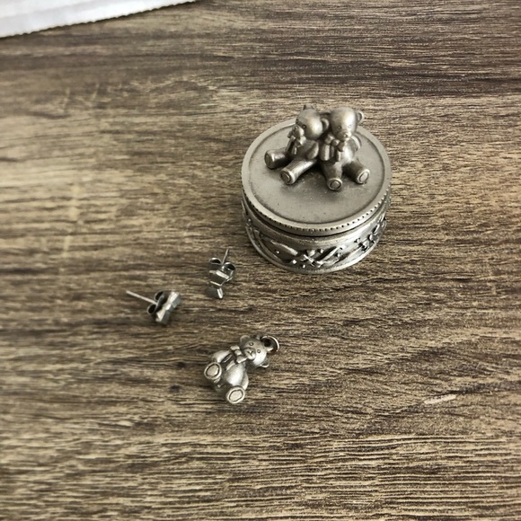 Vtg Pewter Bear Trinket Box with Earrings and Pendant - Picture 10 of 13